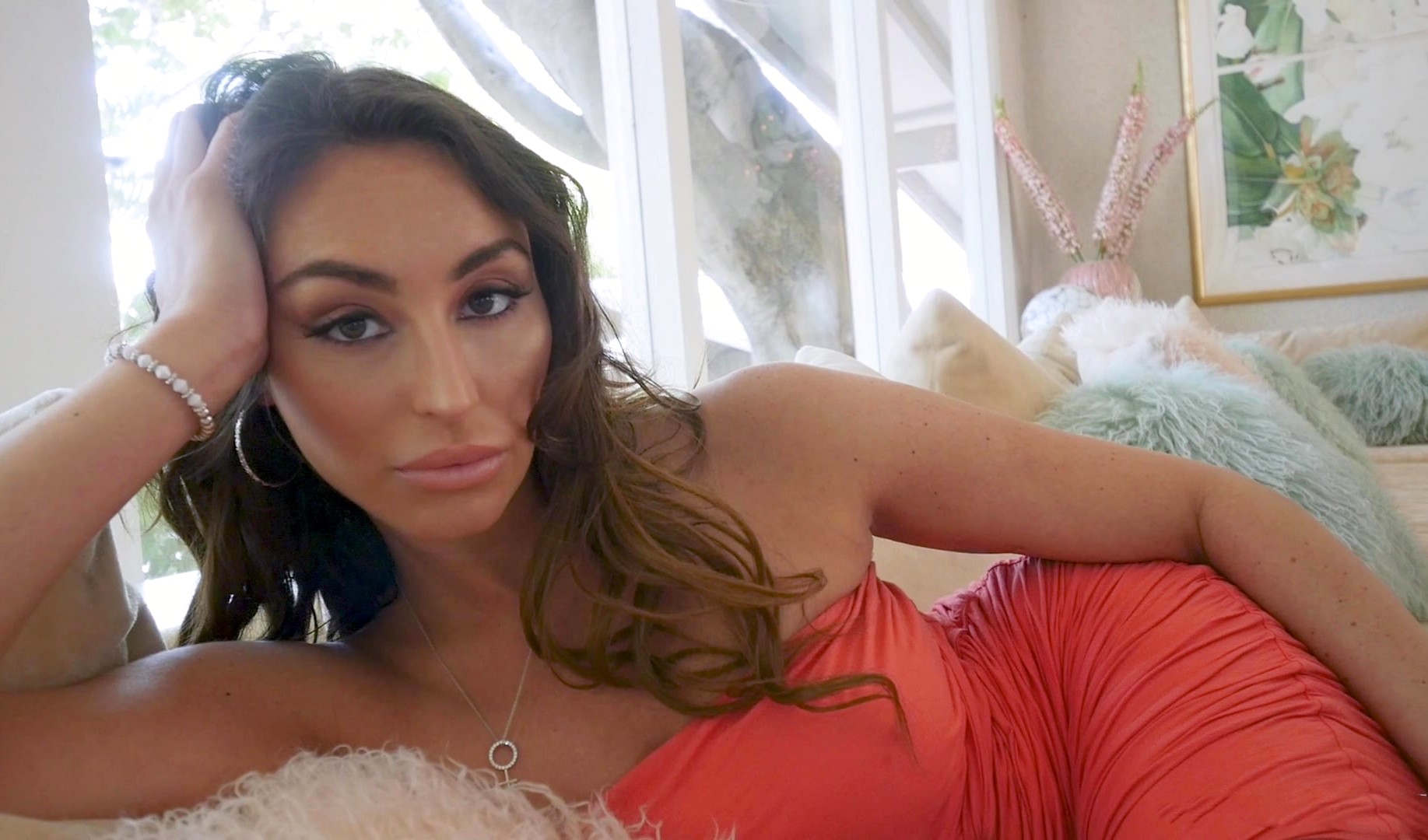 Accidentally went to visit a neighbor and became the best lover in her life